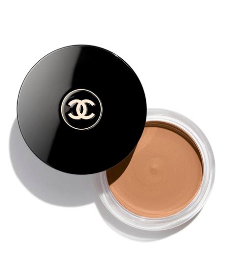 chanel maxi bronzer|Chanel bronzer price.